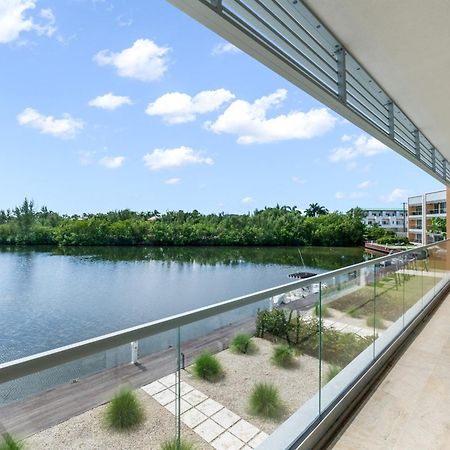 One Canal Point George Town Exterior photo