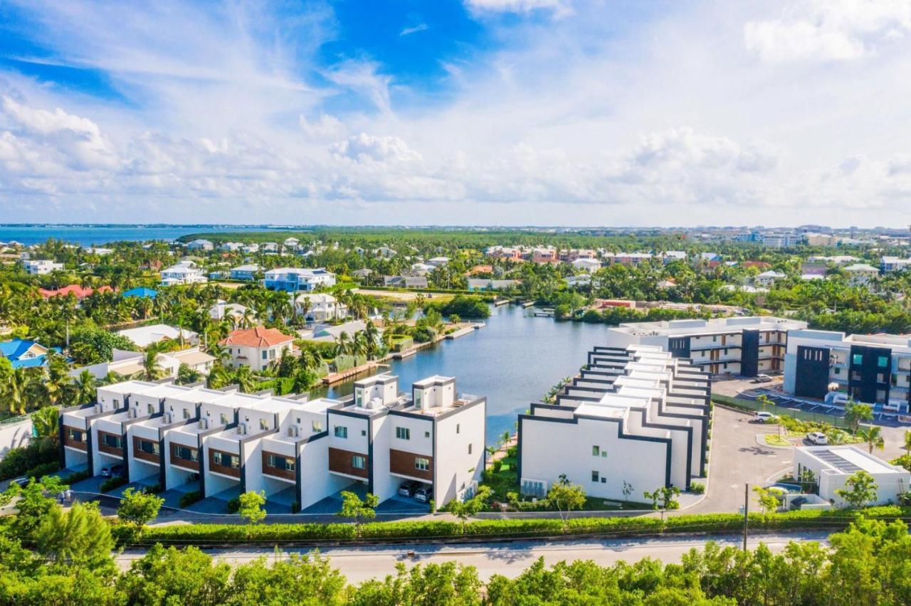 One Canal Point George Town Exterior photo