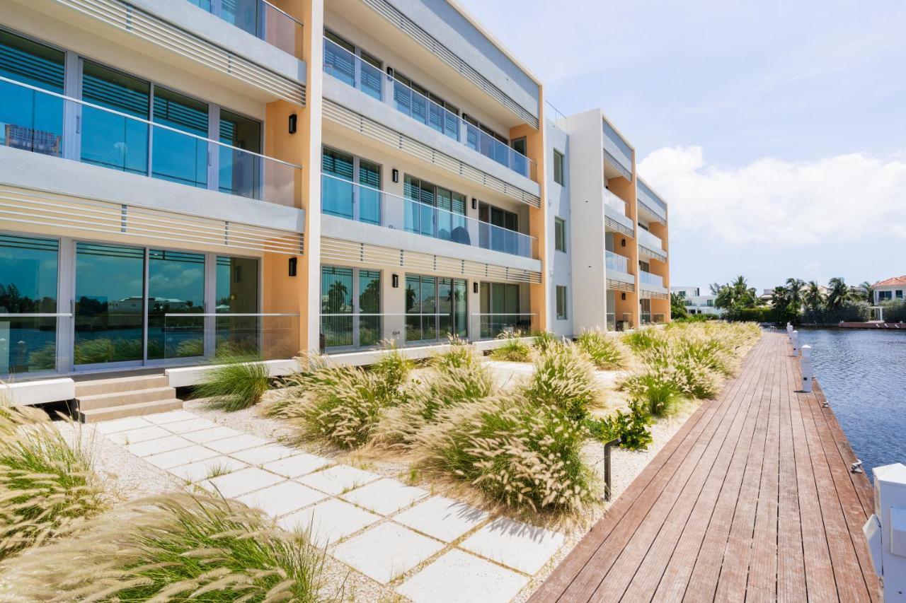 One Canal Point George Town Exterior photo