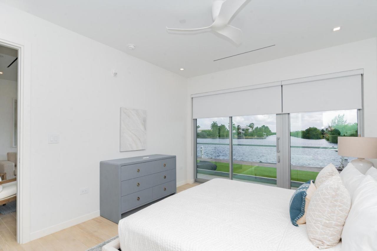 One Canal Point George Town Exterior photo