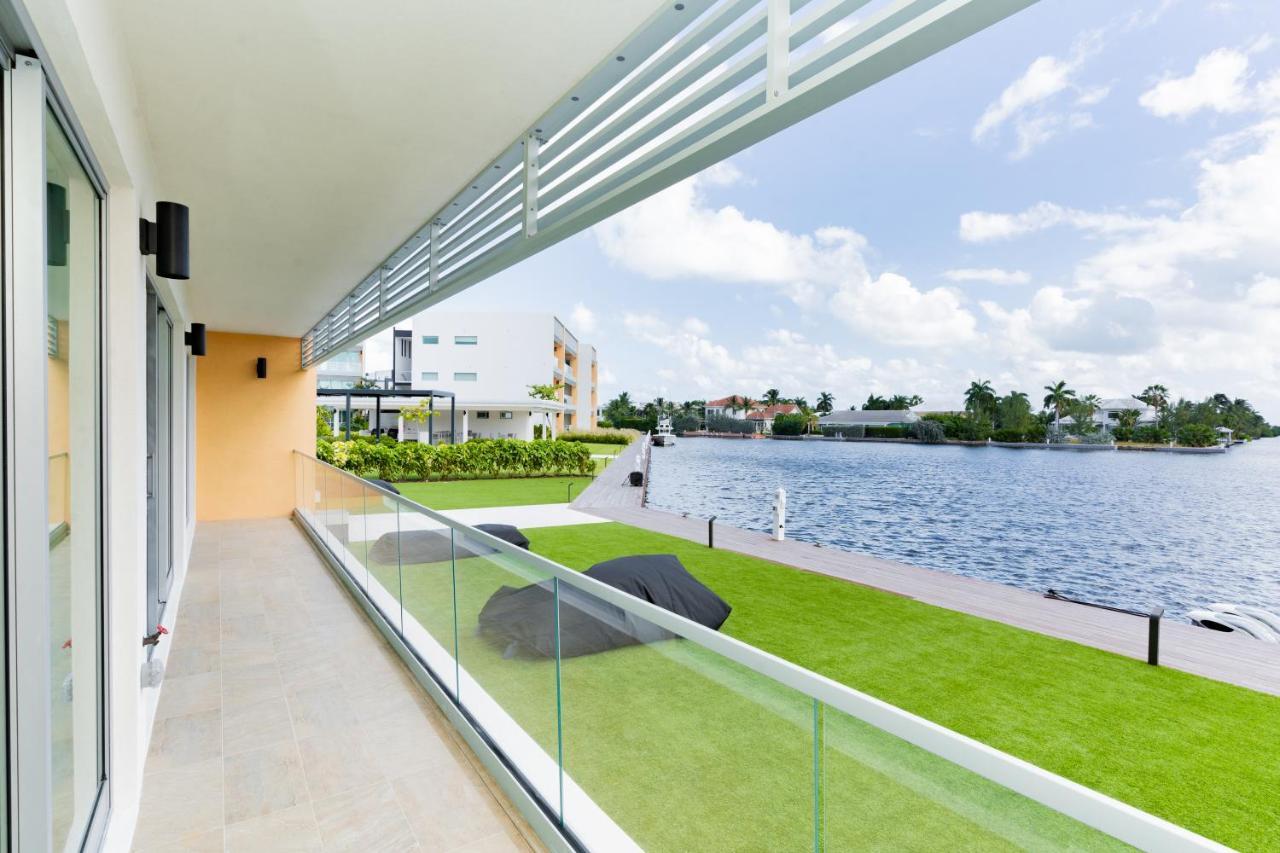 One Canal Point George Town Exterior photo